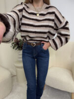 Sweterek-oversize-w-czekoladowe-paski-mouliu (3)