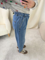 Jeansy-niebieskie-z-gumką-mouliu (1)
