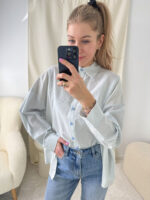 Koszula-biała-w-niebieskie-paski-mouliu (1)