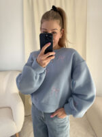 Niebieska-Bluza-w-różowe-kokardki-mouliu (1)