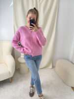 Różowy-sweterek-zapinany-na-guziki-mouliu (1)