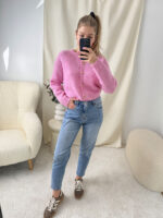 Różowy-sweterek-zapinany-na-guziki-mouliu (5)