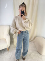 Śmietankowy-sweterek-z-kołnierzykiem-mouliu (6)