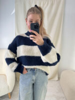 Sweterek-oversize-w-granatowe-pasy-mouliu (2)